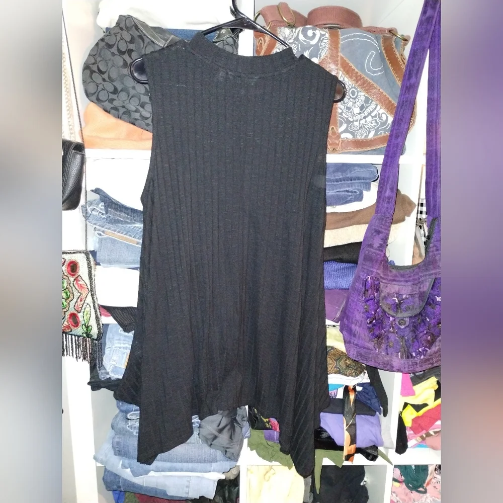 Lisa Rinna Collection ( QVC) Large - Picture 10 of 10